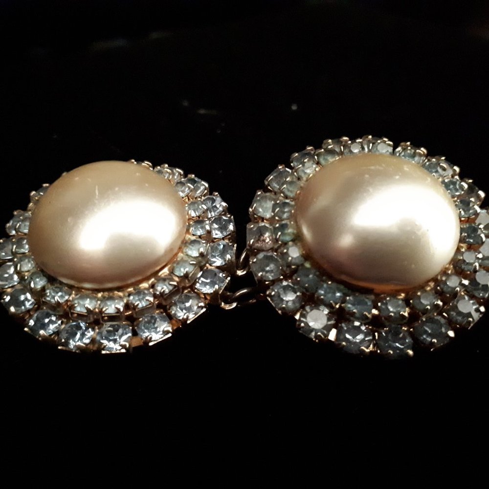 Coro Double Rhinestone Brooch - Picture 8 of 8